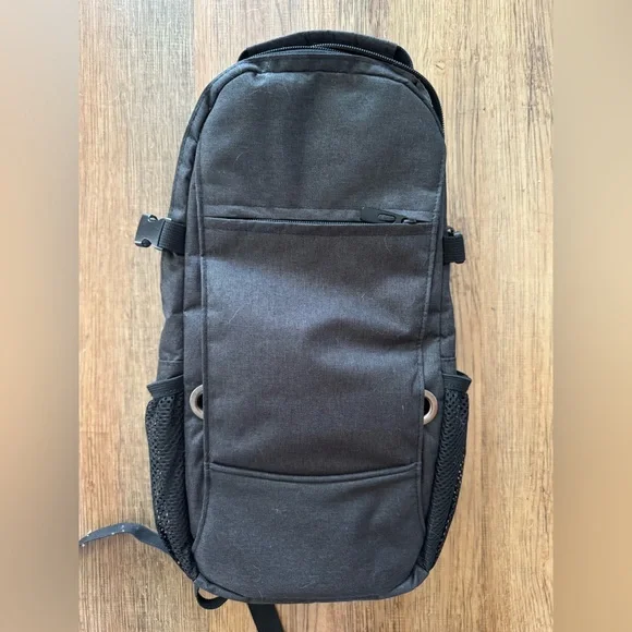 Oxygen Tank Backpack - Picture 2 of 9